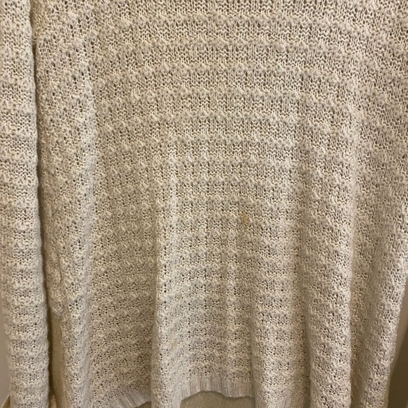 H&M Cream Sweater - Picture 3 of 5